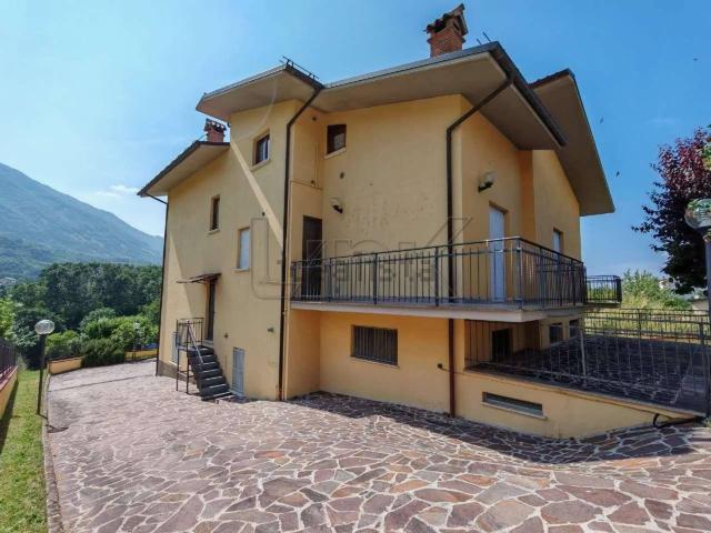 Casa in vendita a Tornimparte, Abruzzo
