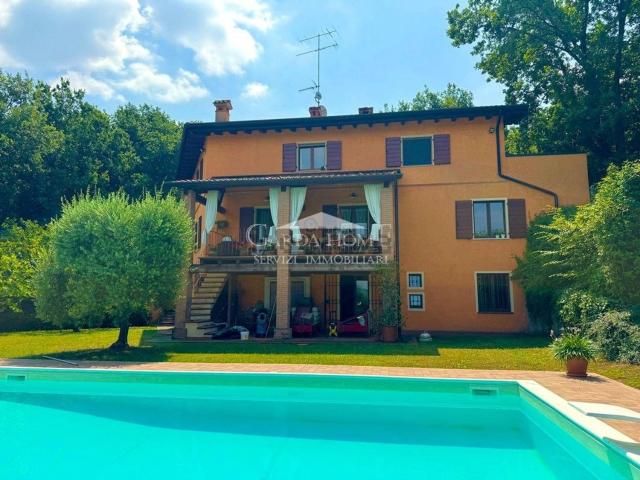 Casa in vendita a Desenzano Del Garda, Lombardia