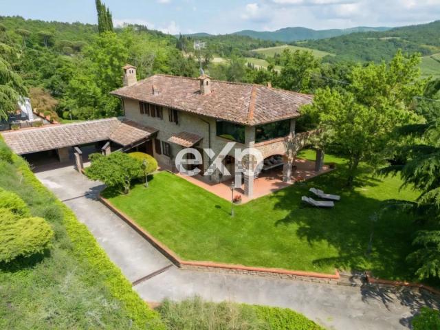 Casa in vendita a Palazzo Del Pero, Toscana