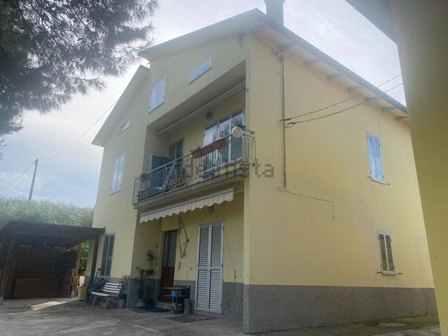 Casa in vendita a Marche, Pesaro E Urbino