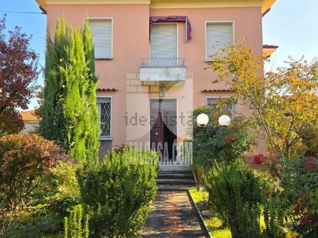 Casa in vendita a Borgo Virgilio, Cerese