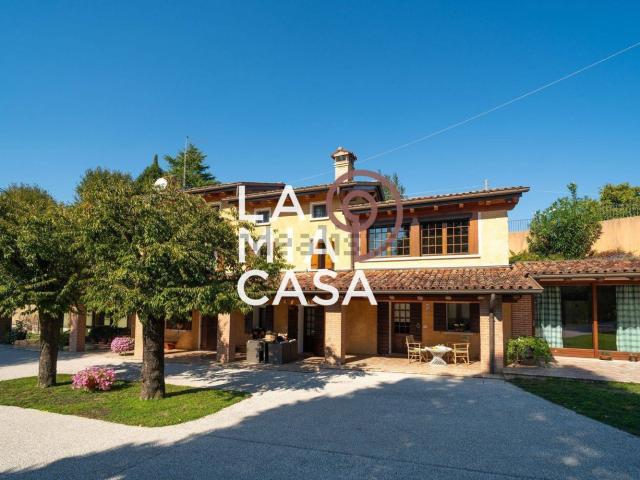 Casa in vendita a Refrontolo, Treviso
