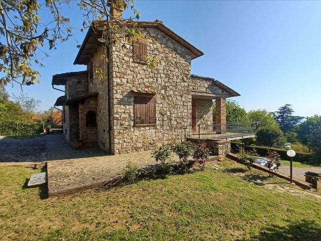 Casa in vendita a Sarteano, Toscana