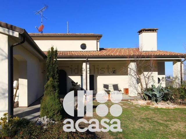 Casa in vendita a Longiano, Reggio Emilia