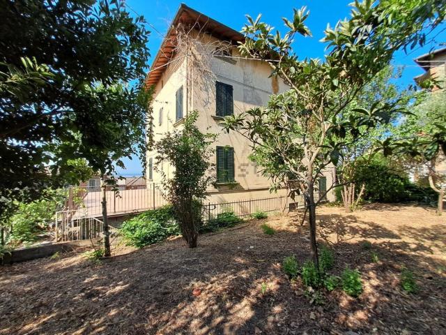 Casa in vendita a Tuoro sul Trasimeno, Perugia