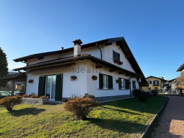 Casa in vendita a Cellina, Leggiuno
