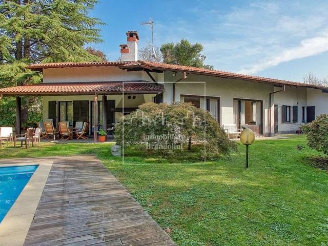 Casa in vendita a Luvinate, Lombardia