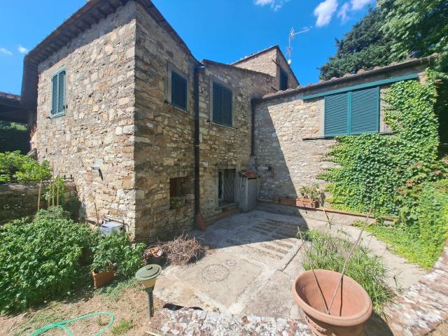 Casa in vendita a Serpiolle, Firenze