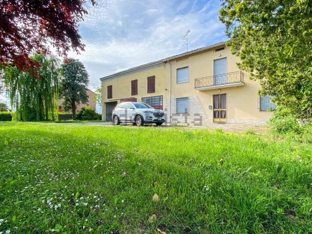 Casa in vendita a Santuario della Fontana, Casalmaggiore