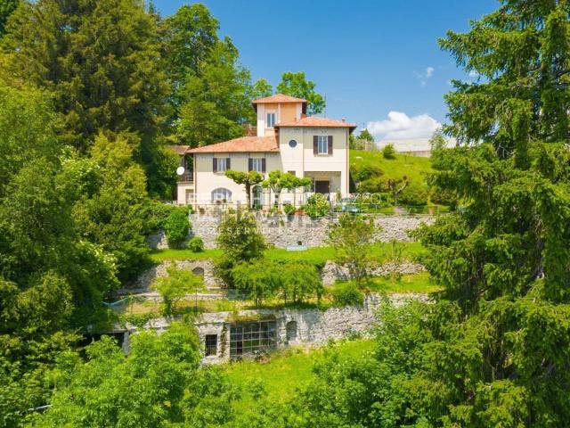 Casa in vendita a San Maurizio, Brunate