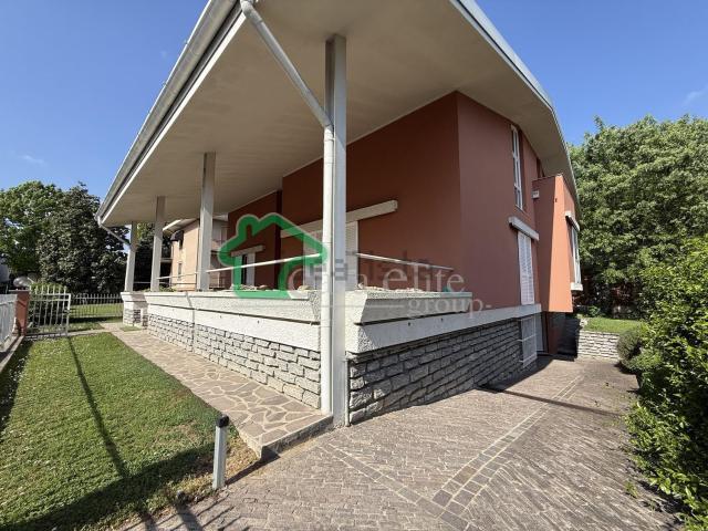Casa in vendita a Maleo, Lombardia