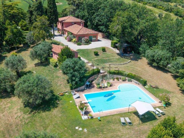 Casa in vendita a Marche, Ancona