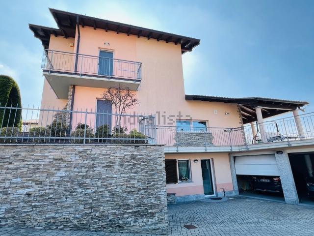 Casa in vendita a Comunità Montana del Piambello, Marchirolo