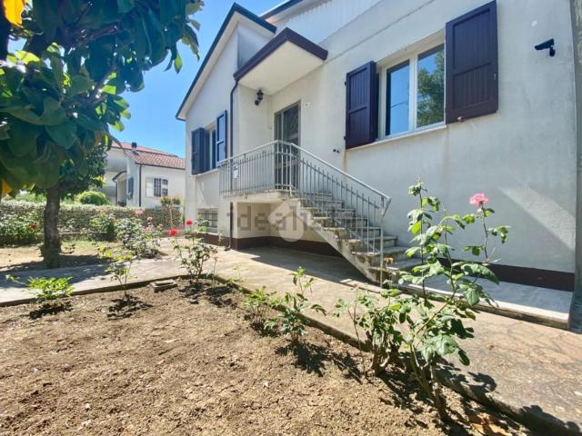 Casa in vendita a Unione di comuni Valmarecchia, Santarcangelo Di