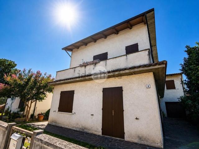 Casa in vendita a Ravenna, Reggio Emilia
