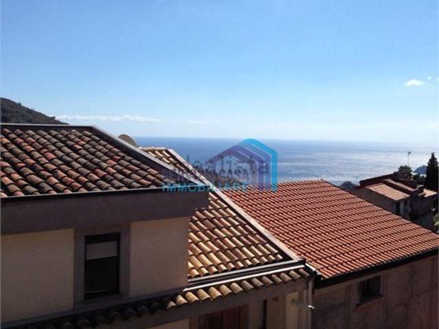Casa in vendita a Gallodoro, Messina