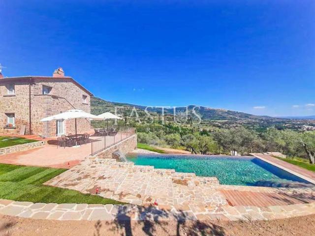 Casa in vendita a Cortona, Toscana