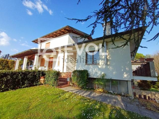 Casa in vendita a Moruzzo, Friuli-Venezia Giulia