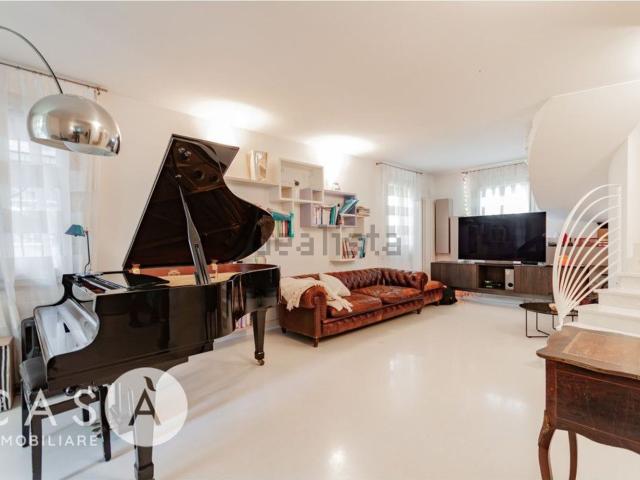 Casa in vendita a Rimini, Reggio Emilia
