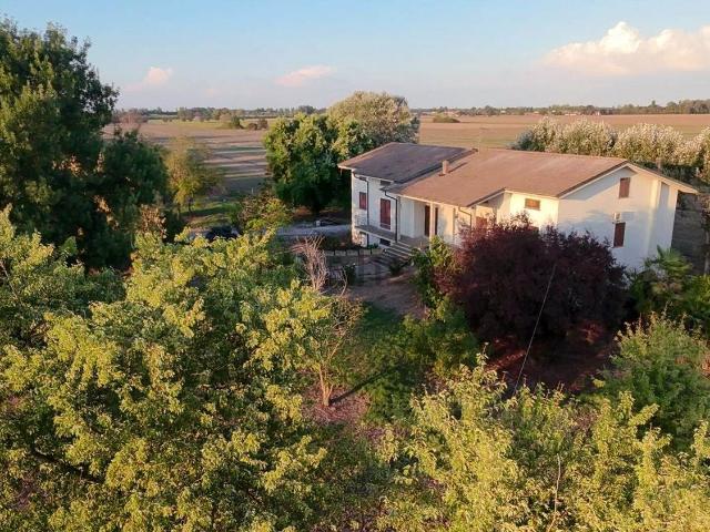 Casa in vendita a Unione Comuni Modenesi Area Nord, San Felice Sul Panaro