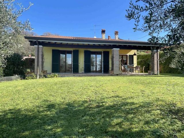 Casa in vendita a L'Annunziata, Luni