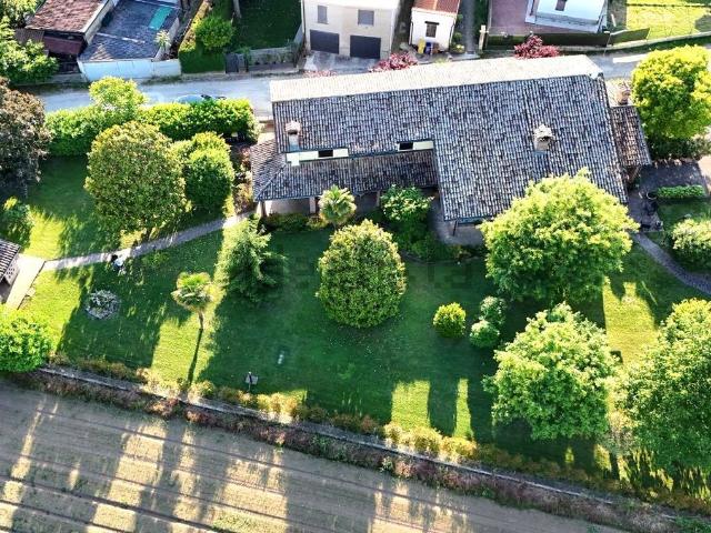 Casa in vendita a Alberi di Vigatto, Sorbolo