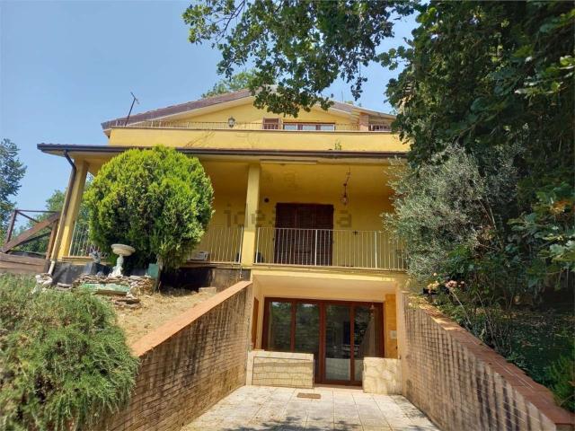 Casa in vendita a Magione, Perugia