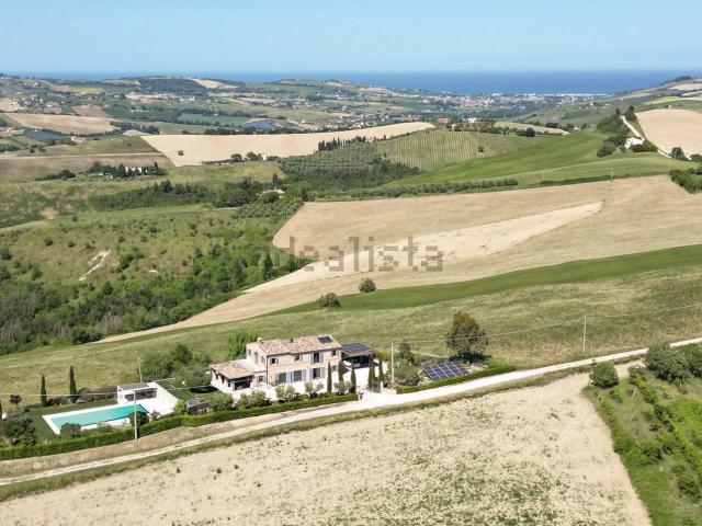 Casa in vendita a Marche, Fermo