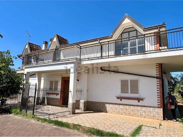 Casa in vendita a Calabria, Cosenza