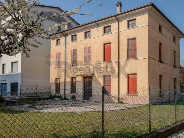 Casa in vendita a Castel Goffredo, Mantova