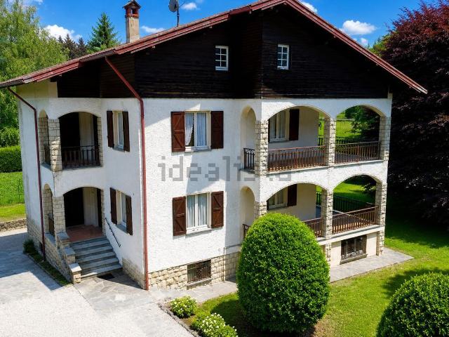 Casa in vendita a Magreglio, Como