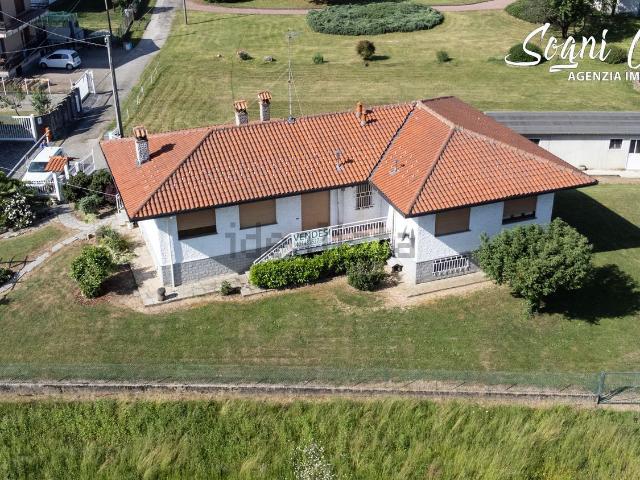 Casa in vendita a Piemonte, Novara