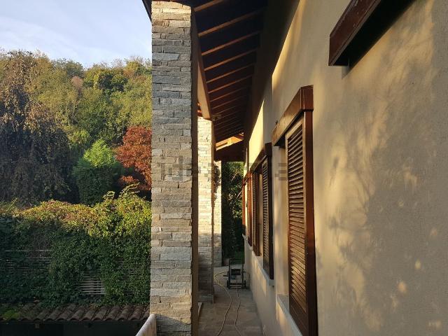 Casa in vendita a Vaccarezza Nuova, Brivio