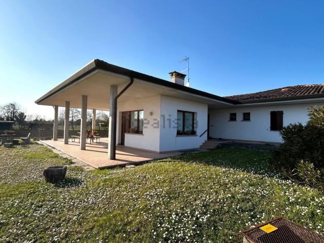 Casa in vendita a Branco, Tavagnacco