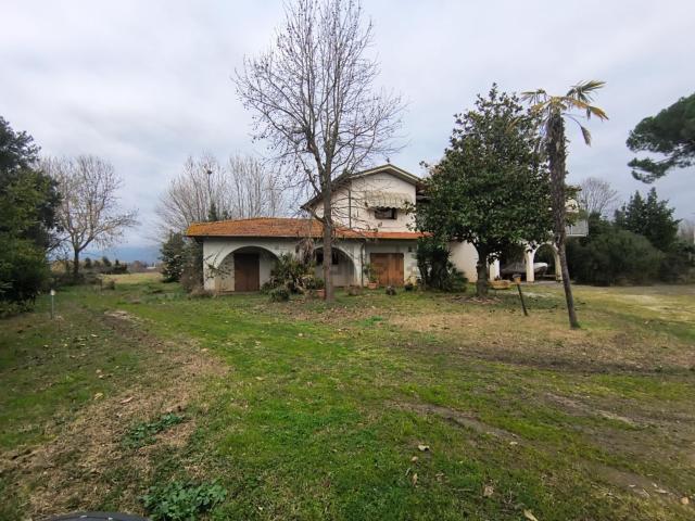 Casa in vendita a Tonfano, Toscana