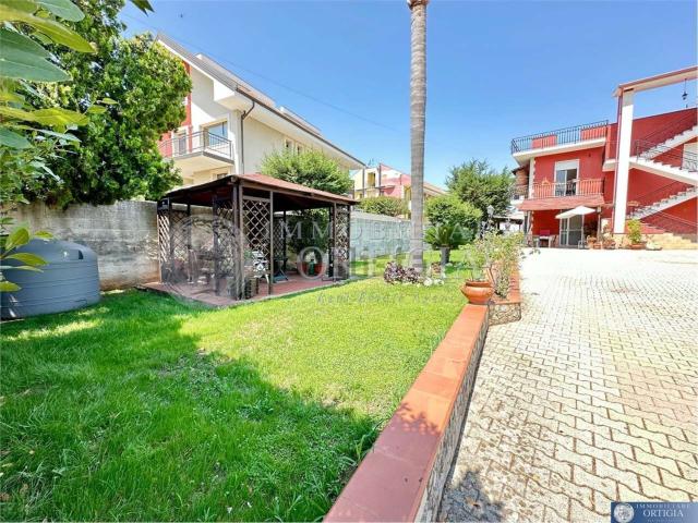 Casa in vendita a Città Giardino, Melilli