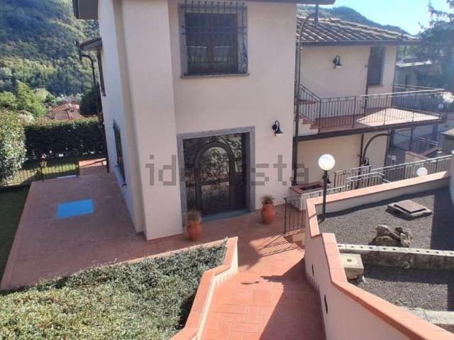 Casa in vendita a Morandaccio, Vernio