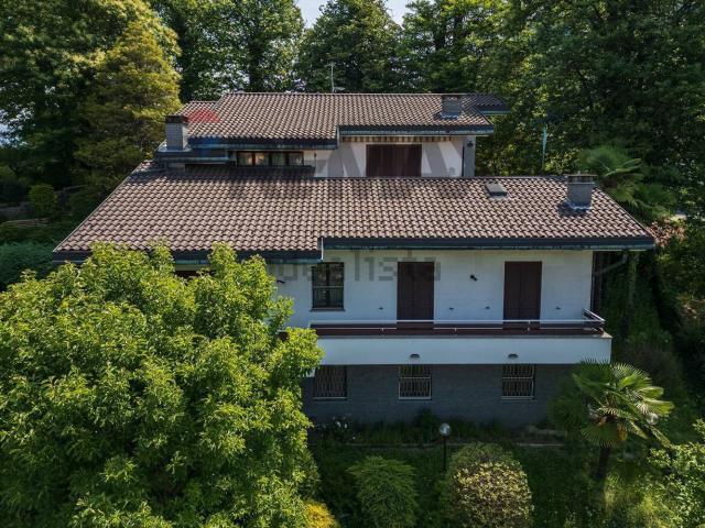 Casa in vendita a Comunità Montana del Piambello, Marchirolo
