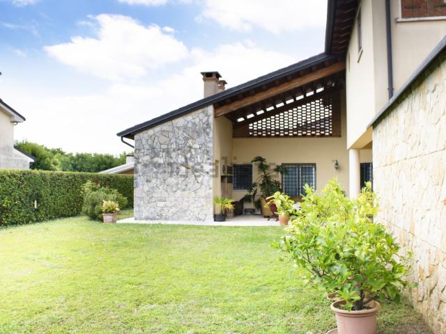 Casa in vendita a Levà, Montecchio Precalcino