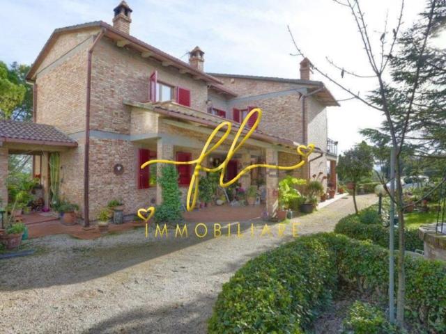 Casa in vendita a Casole D'elsa, Toscana