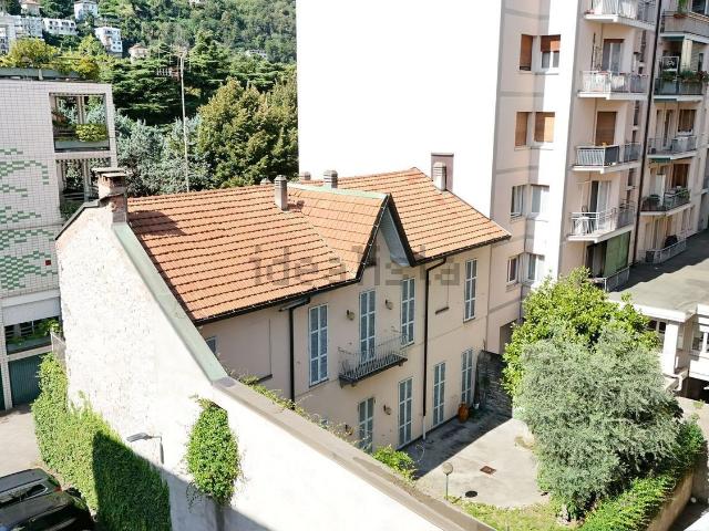 Casa in vendita a San Bartolomeo, Como