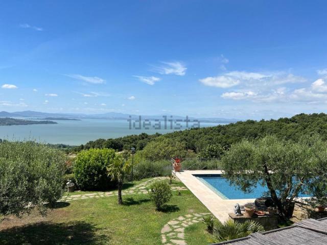 Casa in vendita a Passignano Sul Trasimeno, Umbria