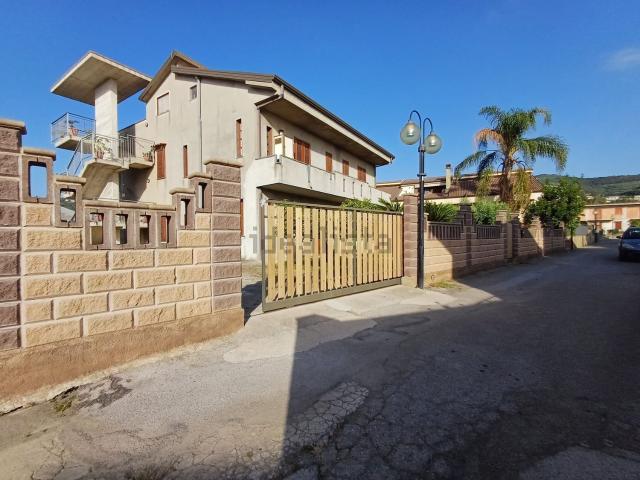 Casa in vendita a Piana, Capo D'orlando