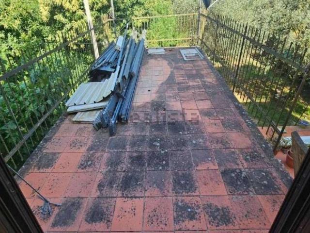 Casa in vendita a Follo, Liguria