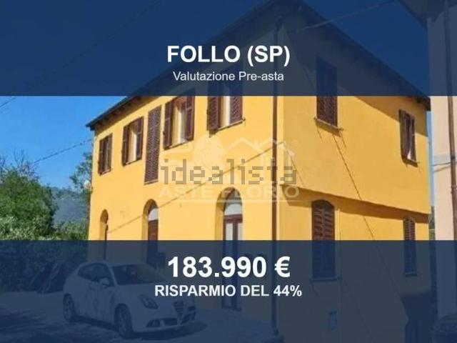Casa in vendita a Follo, Liguria