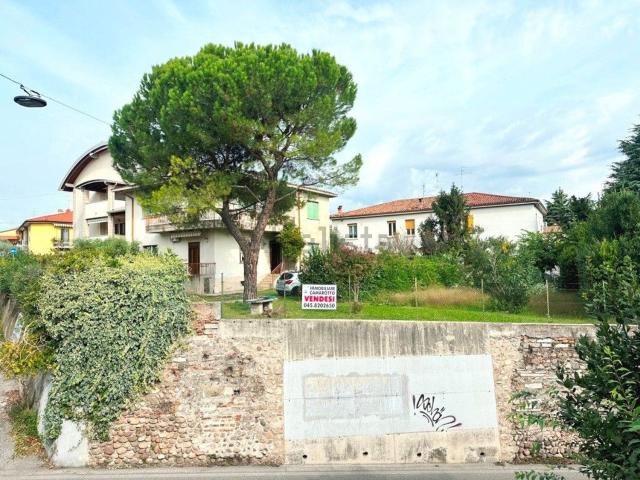 Casa in vendita a Ovest, Brenzone