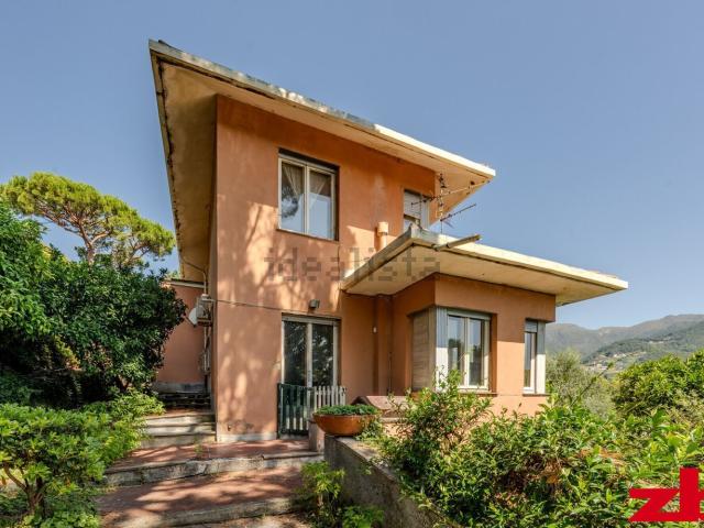 Casa in vendita a Pineta di Arenzano, Arenzano