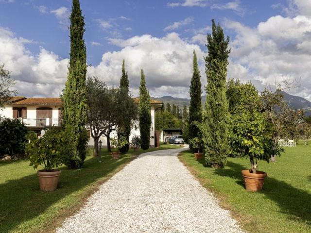 Casa in vendita a Tonfano, Toscana