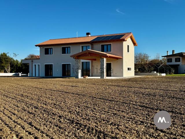 Casa in vendita a Prata Di Pordenone, Friuli-Venezia Giulia