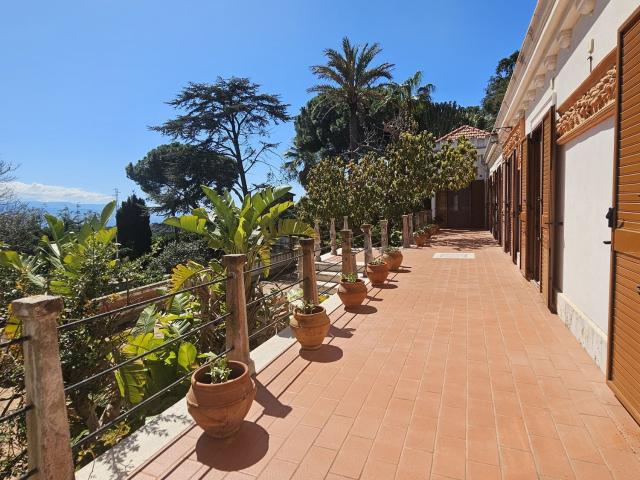Casa in vendita a Sperone, Messina